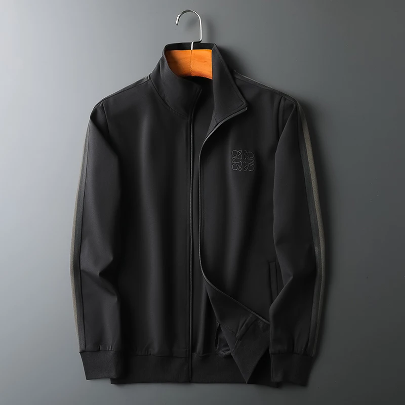 Coats & Jackets