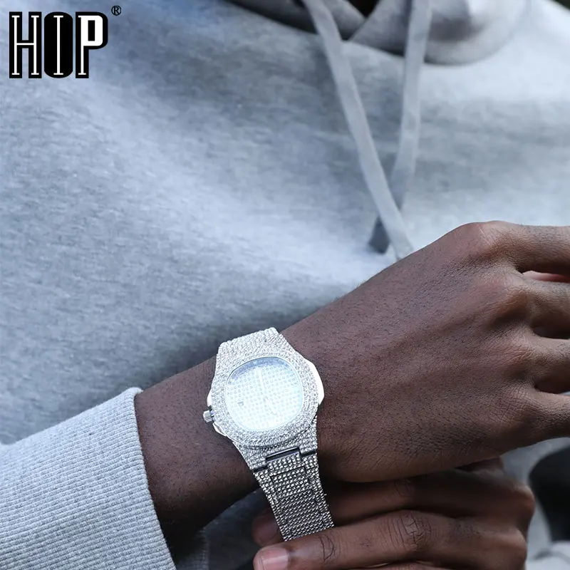 Хип-хоп роскошные часы со льдом + браслет Дата кварцевые наручные с Micropave CZ из