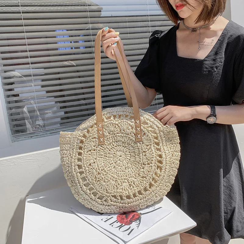 

Round straw woven bag fashion one-shoulder portable rattan bag hollow beach holiday large-capacity female bag satchels tote bag