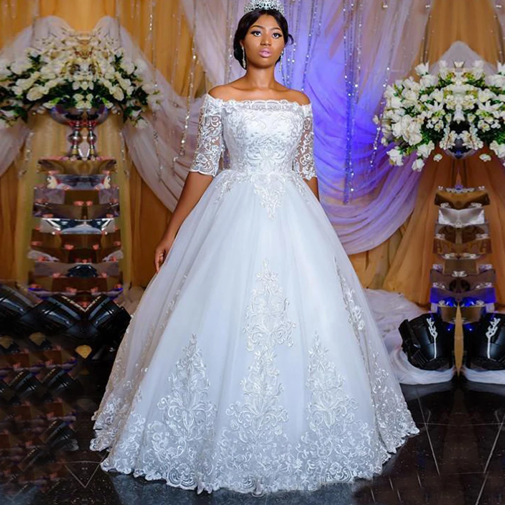 

2020 New Half Sleeve Wedding Dress Plus Size Elegant Ball Gown Bridal Lace Plus Size Off Shoulder Lace Up Africa Dress