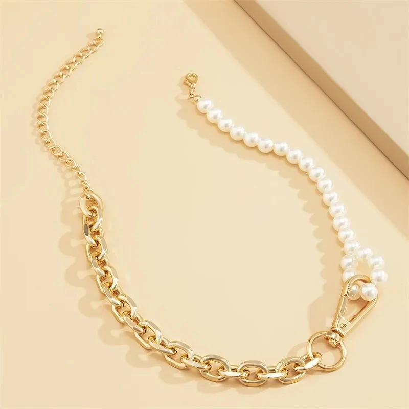 Ожерелье многослойное с жемчугом и бабочкой женское модное колье-чокер