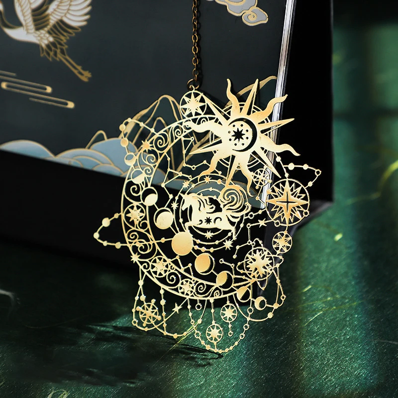 

Vintage Dream Horse Golden Metal Hollow Brass Bookmark Chinese Style Christmas Gifts Book Clip Pagination Mark School Stationery