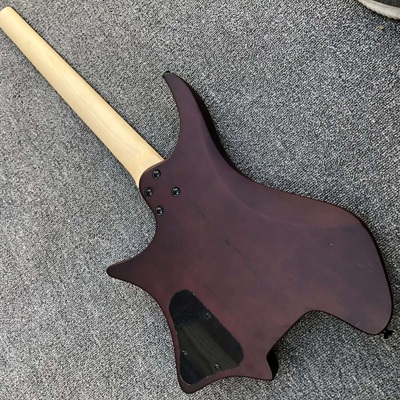 

TOP QUALITY,6 Strings headless Electric Guitar, Grote guitar,tiger flamed top,ROSEWOOD fingerboard,Free Shipping