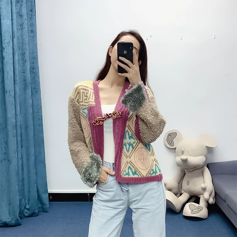 Ladies' autumn new sweater coat women's versatile jacquard buckle stitching temperament knitted cardigan
