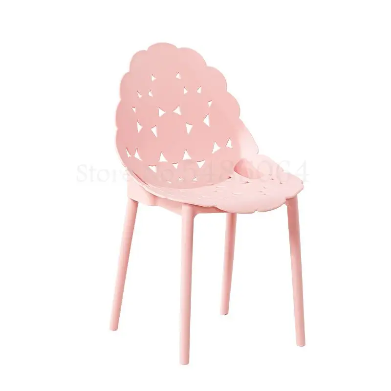 Уличное кресло пластиковое для макияжа обеденное в скандинавском стиле