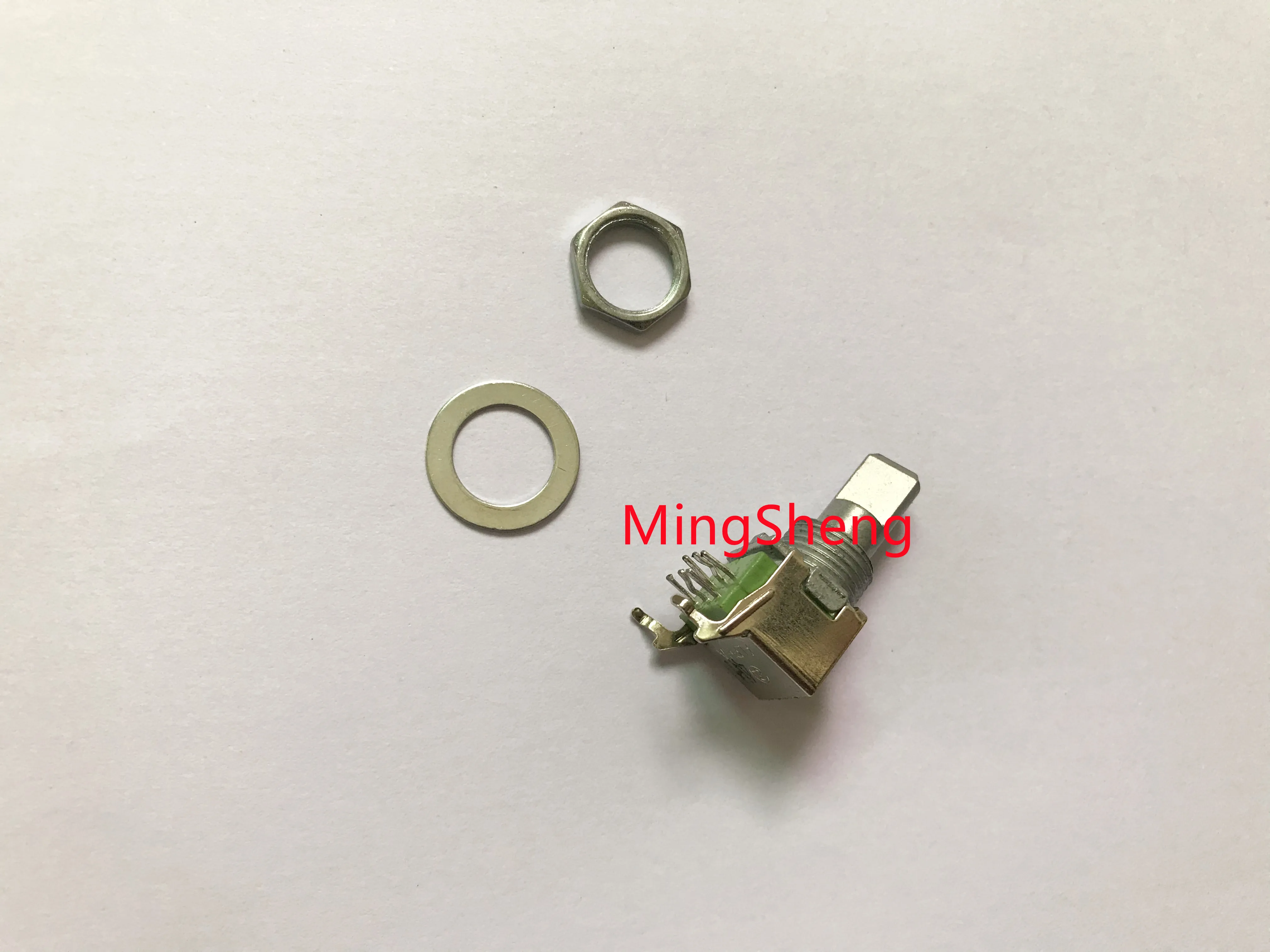 Original new 100% import 9011 type horizontal double potentiometer with midpoint B50K B100K handle length 15MMF (SWITCH) | Обустройство