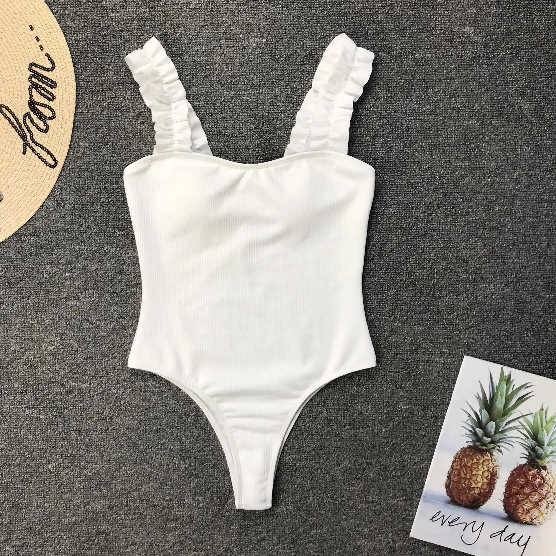 

2021 One Piece Sexy Swimsuit Women Vintage Push Up Swimwear Brazilian Monokini Ruffle Summer Beach Wear Ruffled Bathing Suits