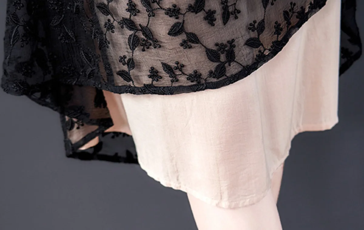 

Double Layer Black Lace Dresses Elegant O Neck Short Sleeve Floral Embroidered Long Evening Party Dress Robe Grande Taille Femme