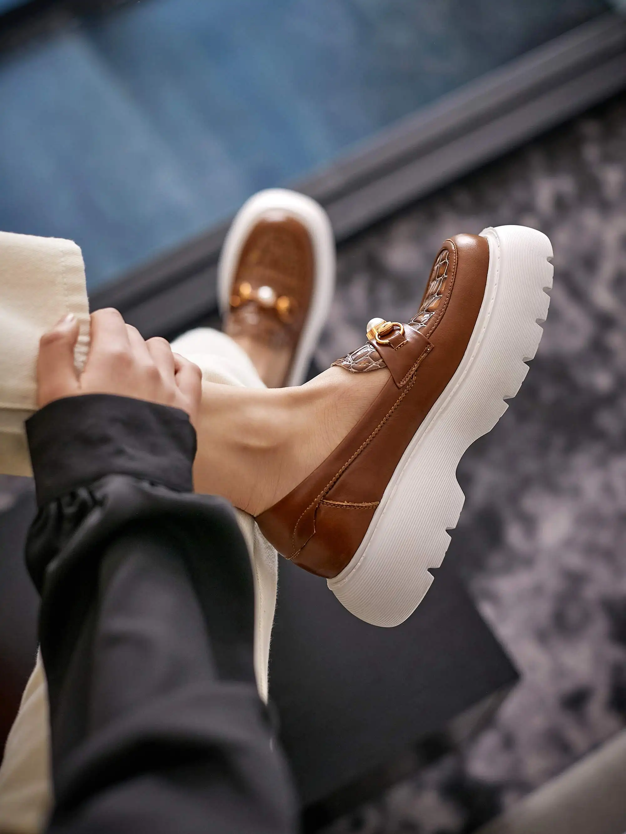 

Vichelo Hot genuine leather round toe high heels high fashion leisure pearl metal fasteners slip on sneaker vulcanized shoes L21