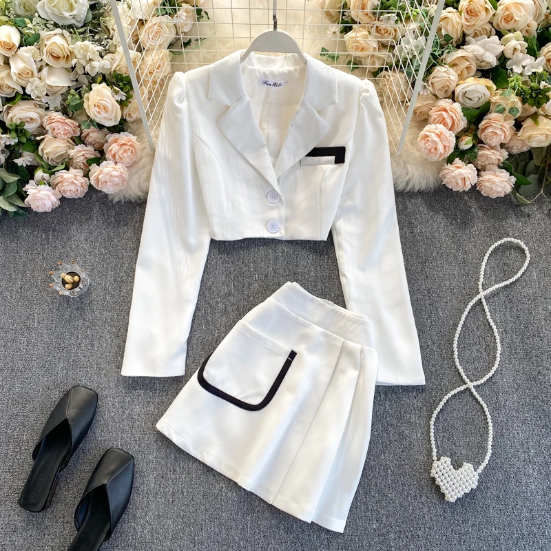 

2021 New Blazer And Skirts Women England style Navel Exposed Short Empire Blazer Feminino Femme Women Two Piece Set