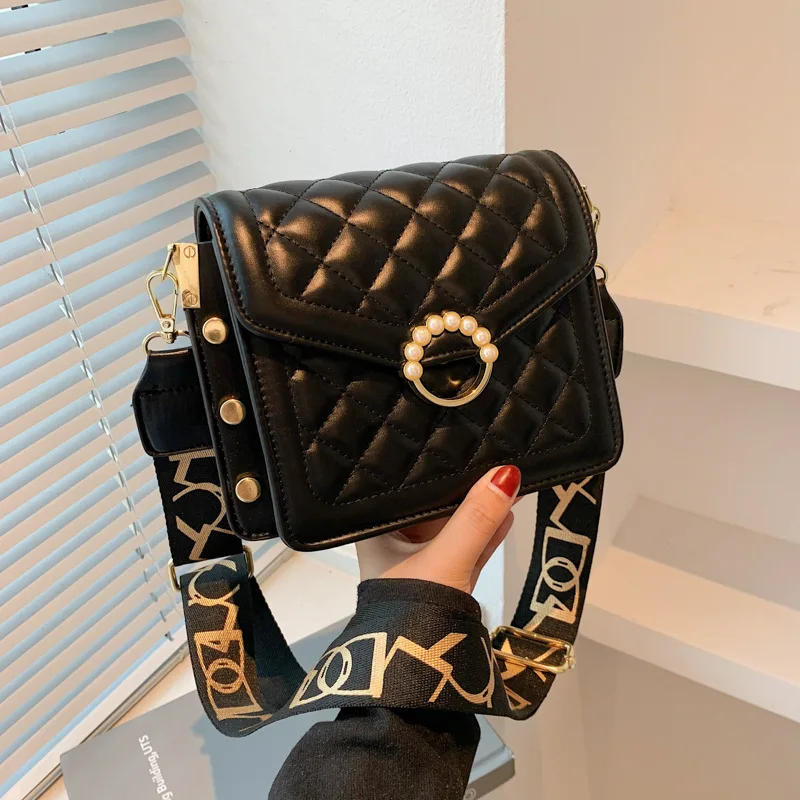 

Women's Bag2021New Wide Shoulder StrapTexture Rhombic Lattice Single Shoulder Diagonal Span Bag Foreign Air Rivet Decoration Bag