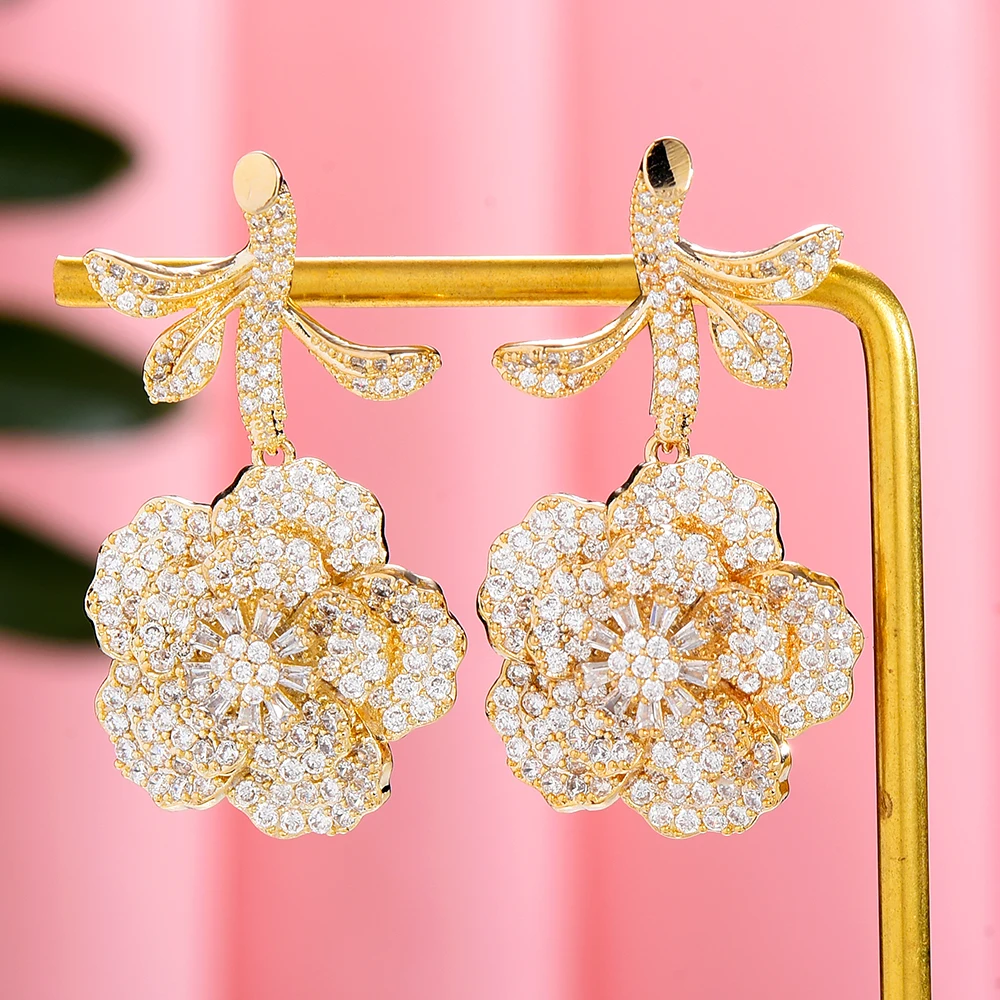 

SORAMOORE New Cute Japanese Korean style Gold Flowers Drop Earrings Zircon CZ Dubai Bridal Earring Bohemian Hot New High Quality