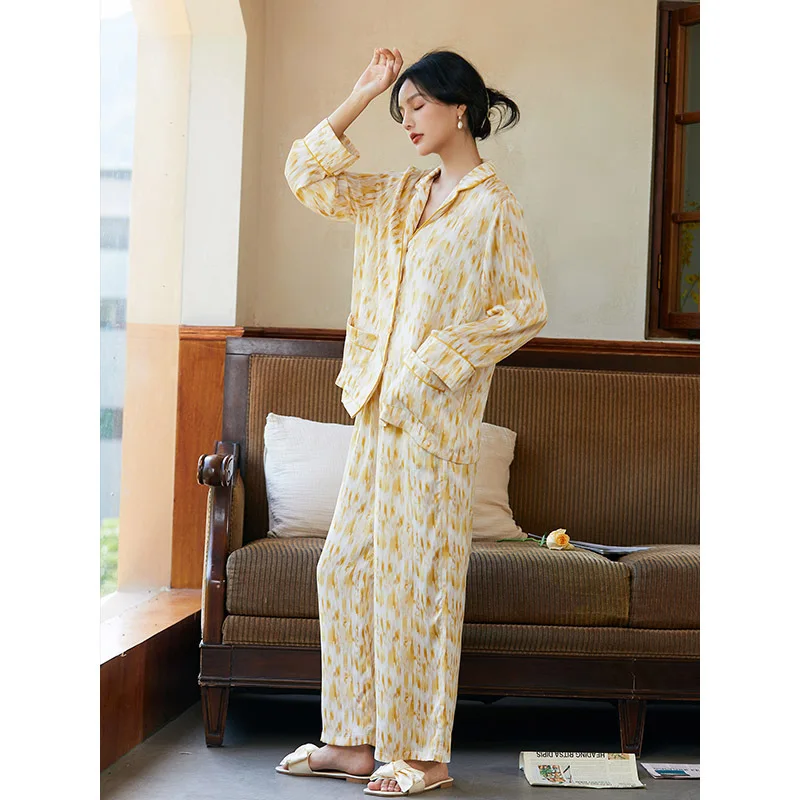 Women's pajamas spring and autumn ice silk new long sleeve two-piece printed silk suit leisure.