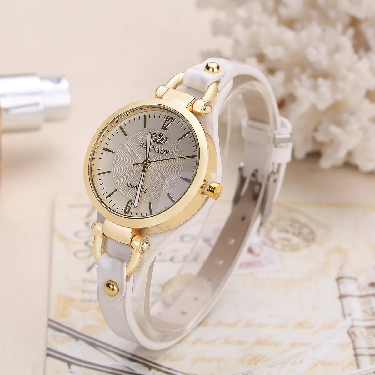 Punk new rivet ladies casual candy color thin belt pu leather quartz watch women wholesale | Наручные часы