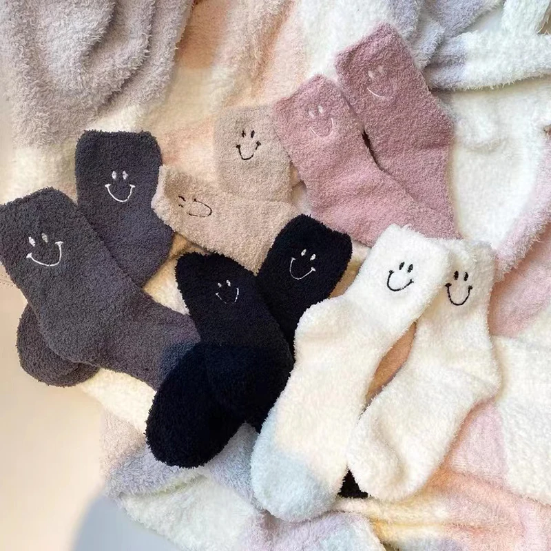 

Half Fleece Socks Female Japanese Pure Color Embroidery Smiley Face Plus Velvet Girl Floor Socks Sleep Socks Home Cute And Soft
