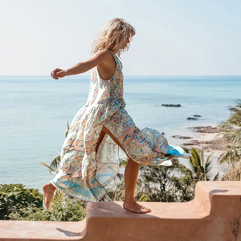 2020 Spring And Summer Chiffon Beach Vacation Casual Dress Female Print V-neck Bohemian Simple Temperament Long | Женская одежда
