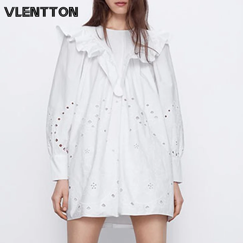 Женское хлопковое мини платье с вышивкой длинными рукавами и оборками вечерние
