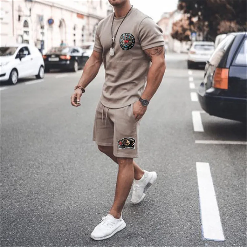 

2021 summer men's European and American short-sleeved shorts casual T-shirt suit multicolor