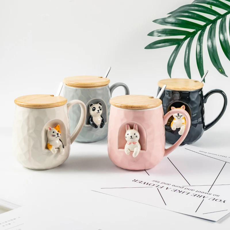 

2022 New 430ml Coffee Milk Tea Handle Cup Cute Animals Relief Ceramics Mug With Lid and Spoon Novelty Gifts