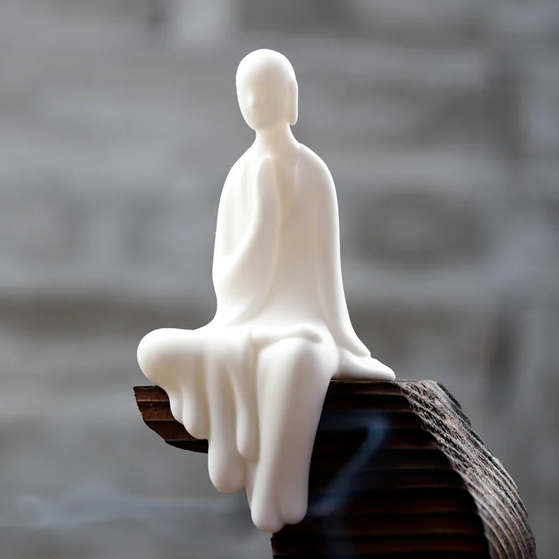Простой современный маленький китайский статуя монаха Будды из белого нефрита