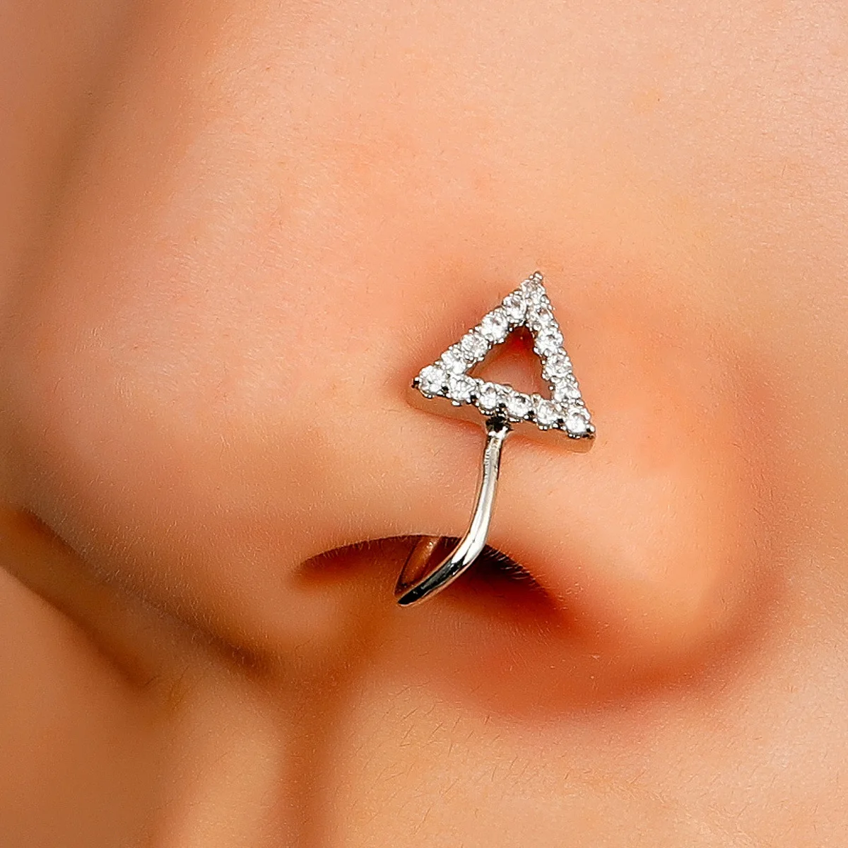 

U-Shaped Nose Clip, Exquisite Zircon Geometric Open Nose Ring, False Nose Nail, Perforation-Free Piercing JewelryQW19