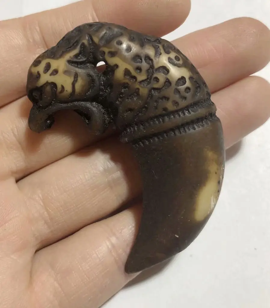 

16 pcs Sale Yak Bone Necklace Pendant Charm Men's Carve Devil leopard Simulation