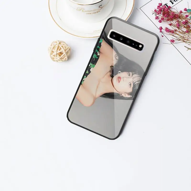 

Korea Lisa Kpop Glass Phone Case for Samsung Galaxy S20 Ultra S10 S9 S8 S7 Plus Edge S10 E lite Note 8 9 10 Pro Cover