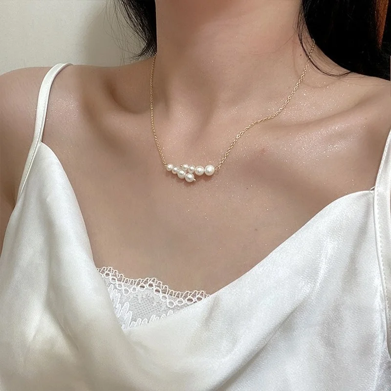 

U-Magical Simple Freshwater Pearl Gold Color Pendant Necklace for Women French Retor Beaded Chain Necklace Jewelry Girls Gift