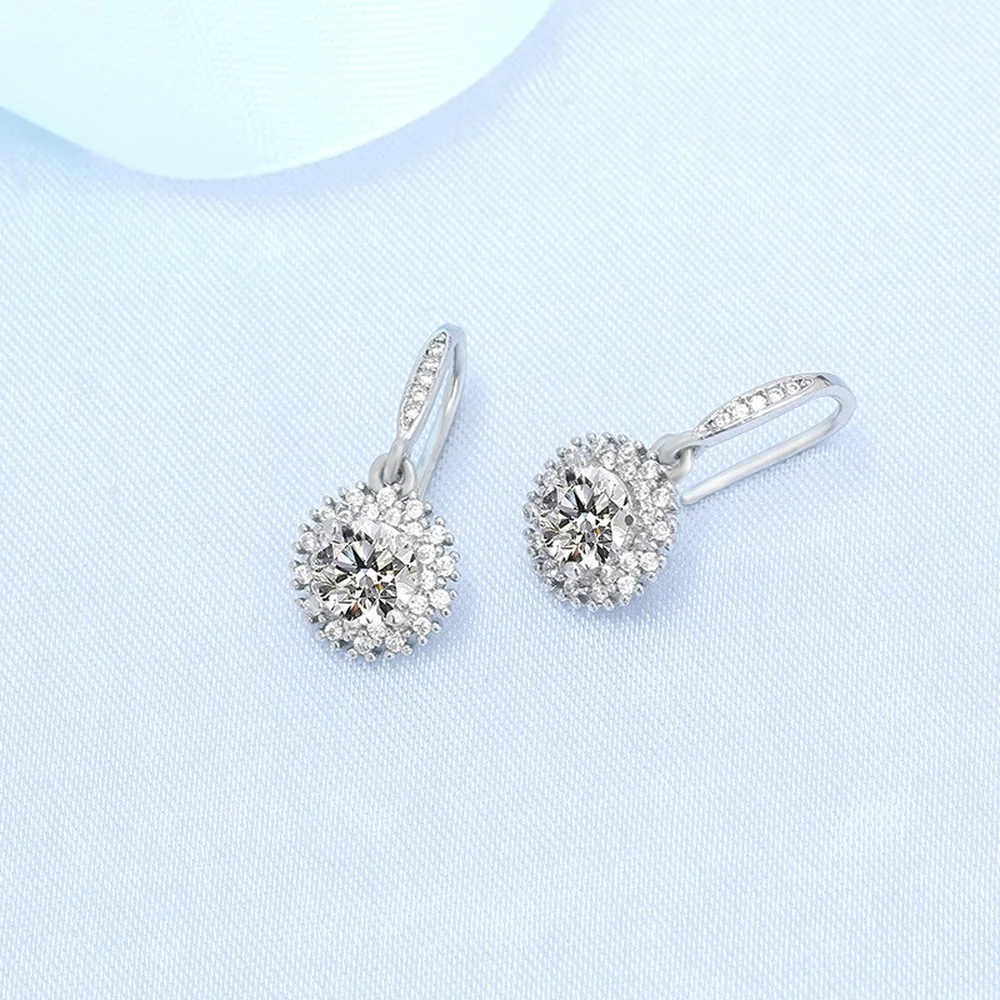 

Fashion Round Diamond Gypsophila Earrings Earrings Women