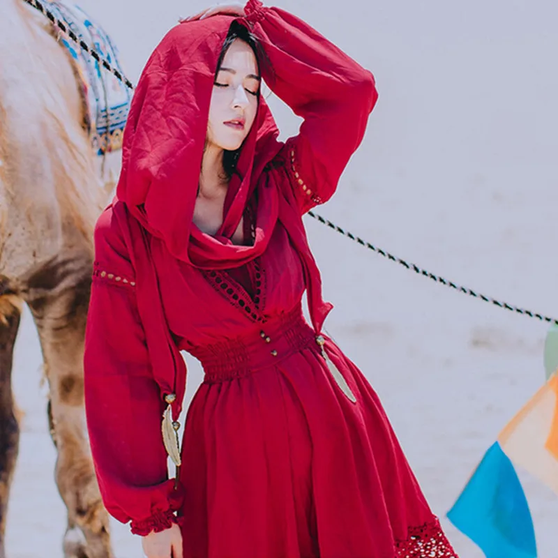 Женское длинное платье из хлопка и льна Красное ажурное макси с высоким разрезом