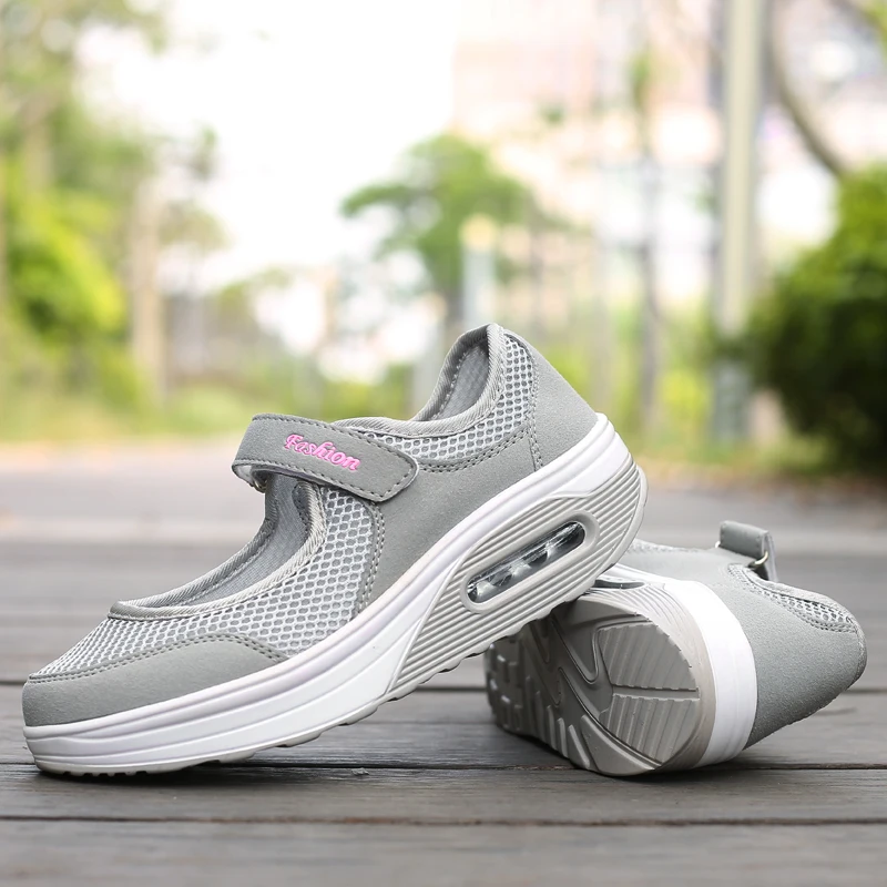 

Кроссовки женские сетчатые на платформе, легкие повседневные сникерсы, дышащие, на липучке, модная летняя обувь, большие размеры