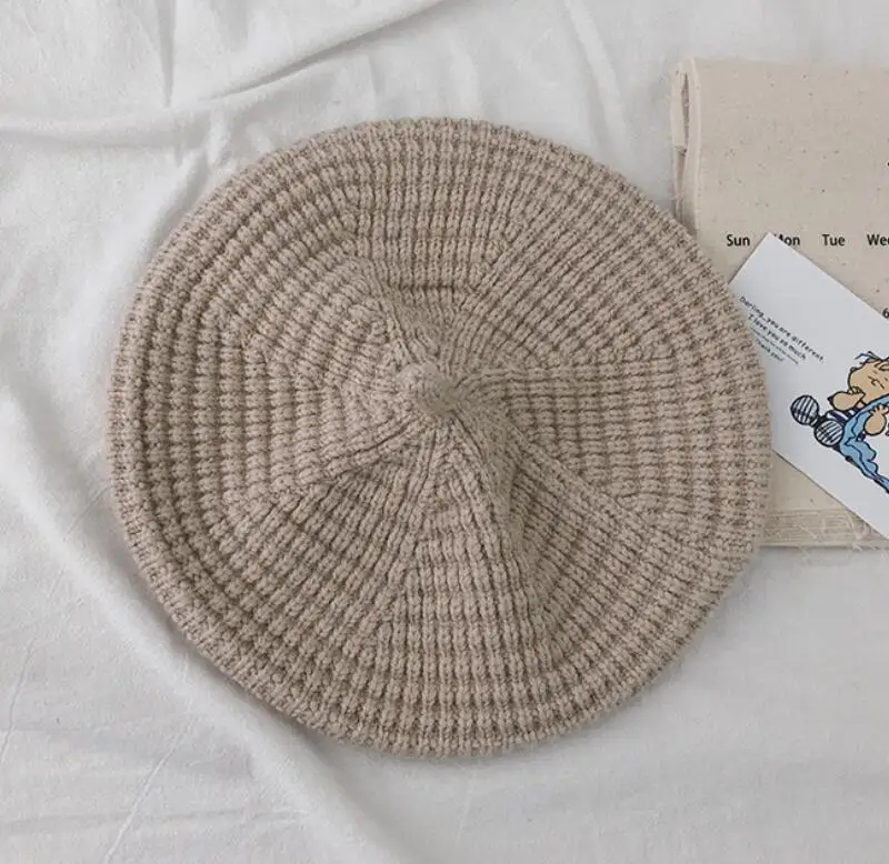 beige MILANCEL/Осенняя детская шапка; вязаная шапка для девочек; однотонная покраска; шапка для девочек; реквизит для фотосъемки - Цвет: beige