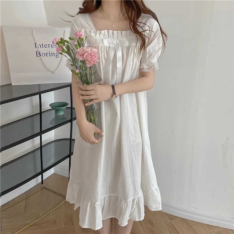 

2021 Summer New Palace Style Short-sleeved Pajamas Suit Beige Simple Home Clothes Women sleepwear