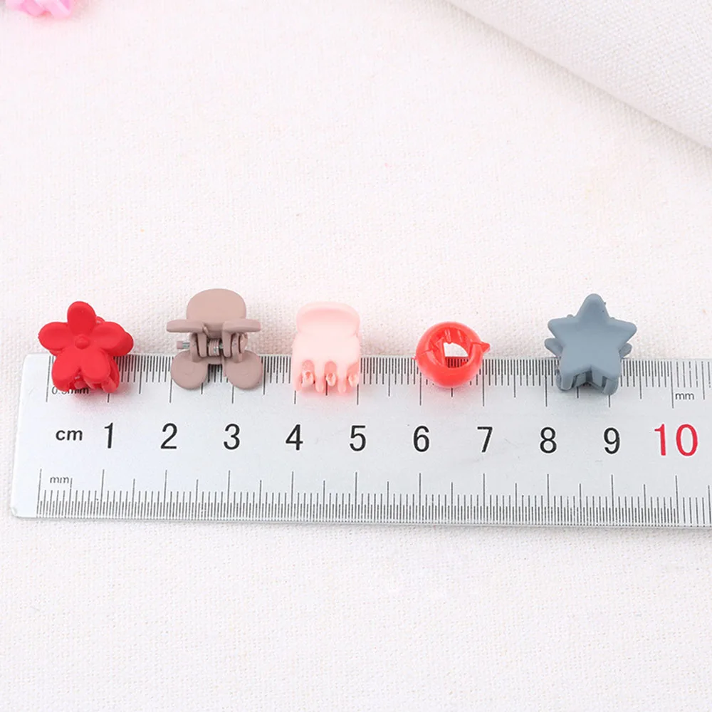 

Chic Hair Ornaments Claw Headwear Accessories Imitation Crystal Metal Hair Claws Clip for Women Girls Crab Fashion Hair Claw Hot