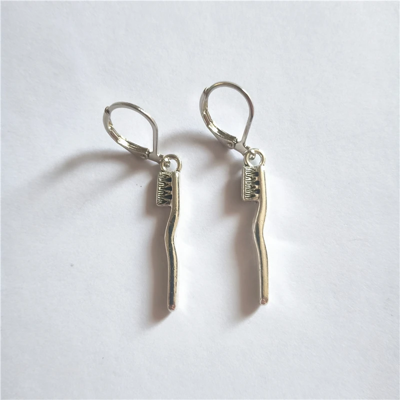 Крошечная зубная щетка левербэк серьги минималистичные ювелирные изделия