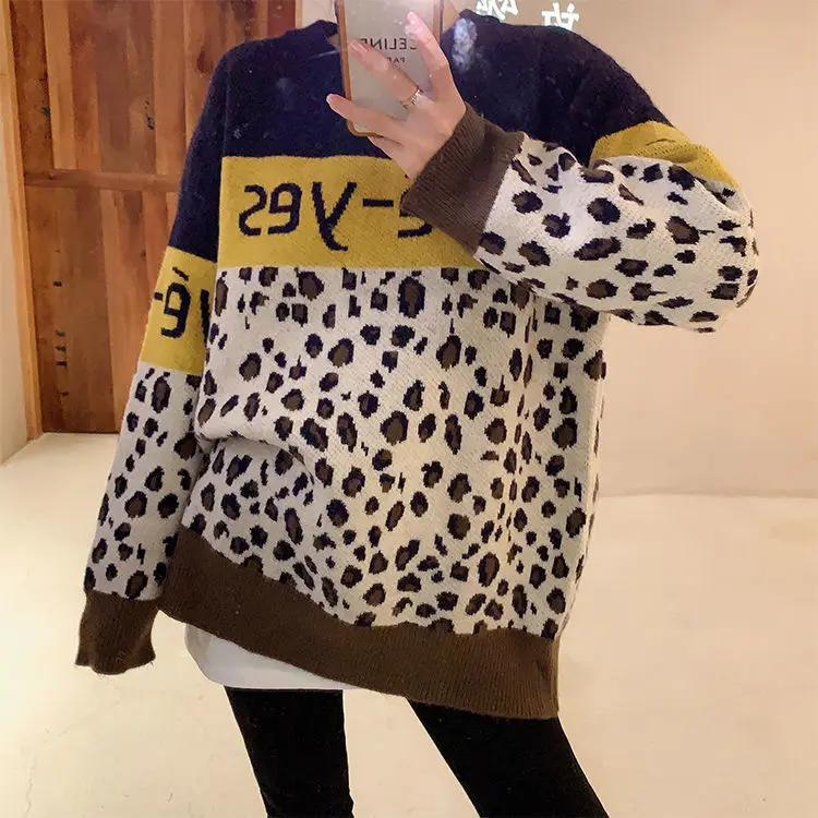 

Leopard print splicing vintage sweater women's winter new loose lazy inner set-up knitted foreign-style jacket