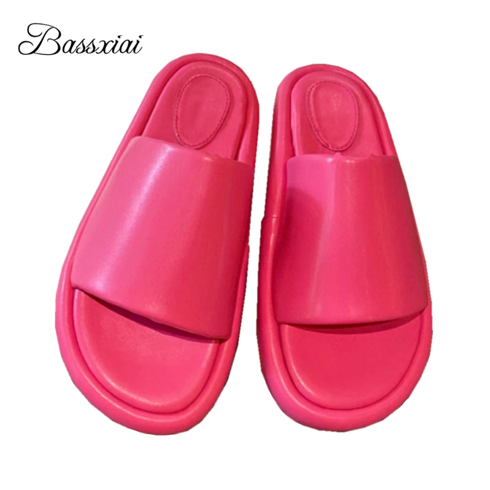 

Concise Summer 2021 Flat Heel Slippers Women Genuine Leather Candy Color Slip-on Lazyman Runway Mules Lady
