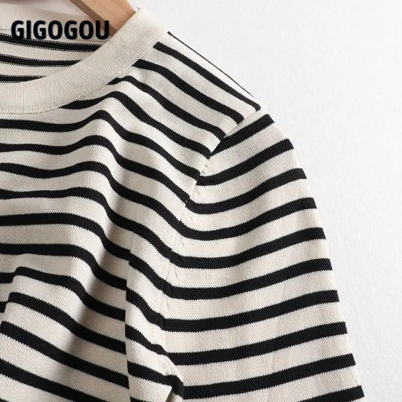 Женский трикотажный костюм GIGOGOU комплект из двух предметов: футболка с коротким