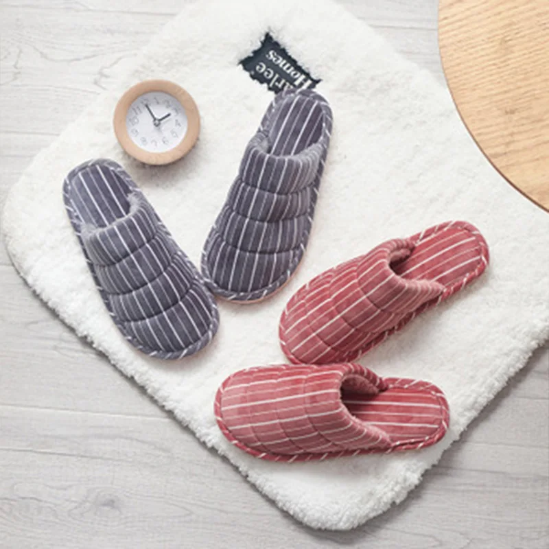 Женские зимние домашние тапочки нескользящие мягкие теплые Домашние для
