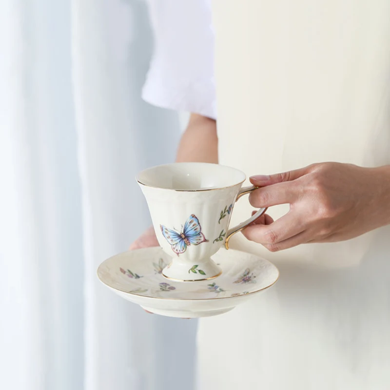 Набор посуды с изображением насекомых чайный чайник золотистым краем кофейная