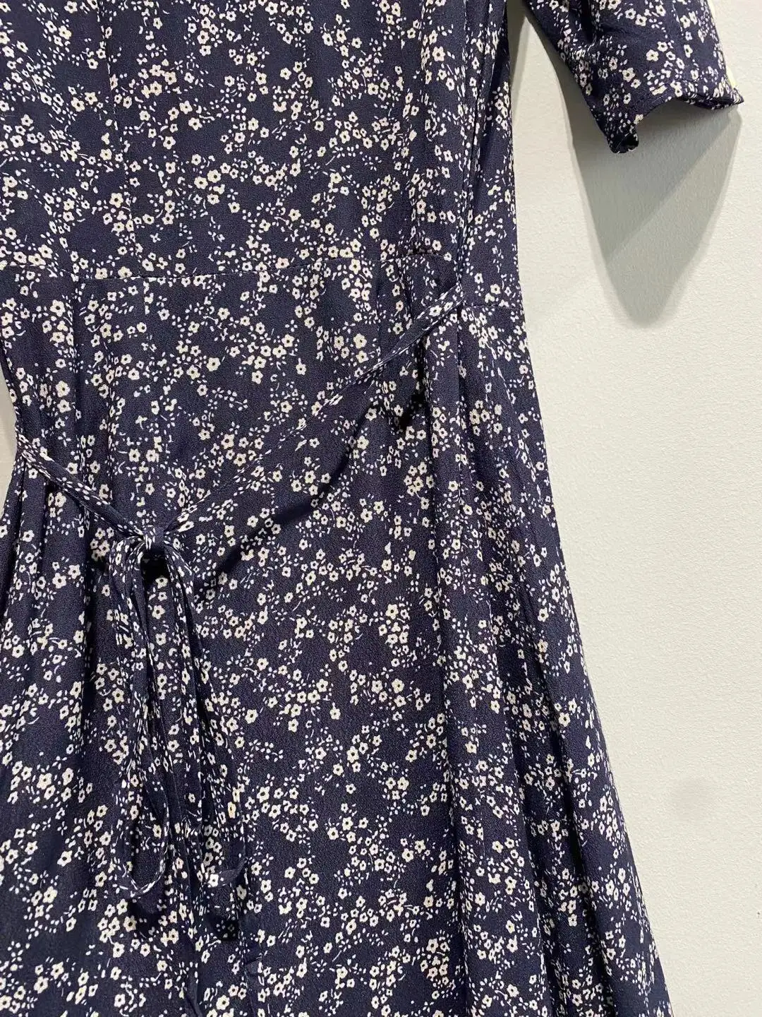 

2021 new dress rayon early spring black print floral wrap tea break skirt
