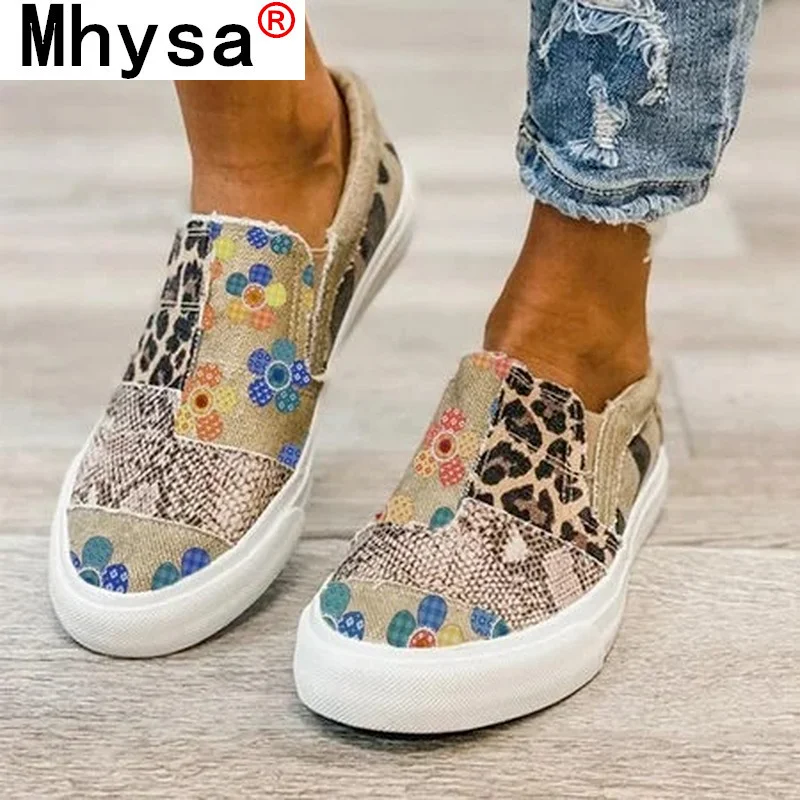 

Spring 2021 Women Low-heeled Flats Fashion Color Matching Set Foot Round Toe Casual Shoes Outdoor Comfortable Light Women Shoes