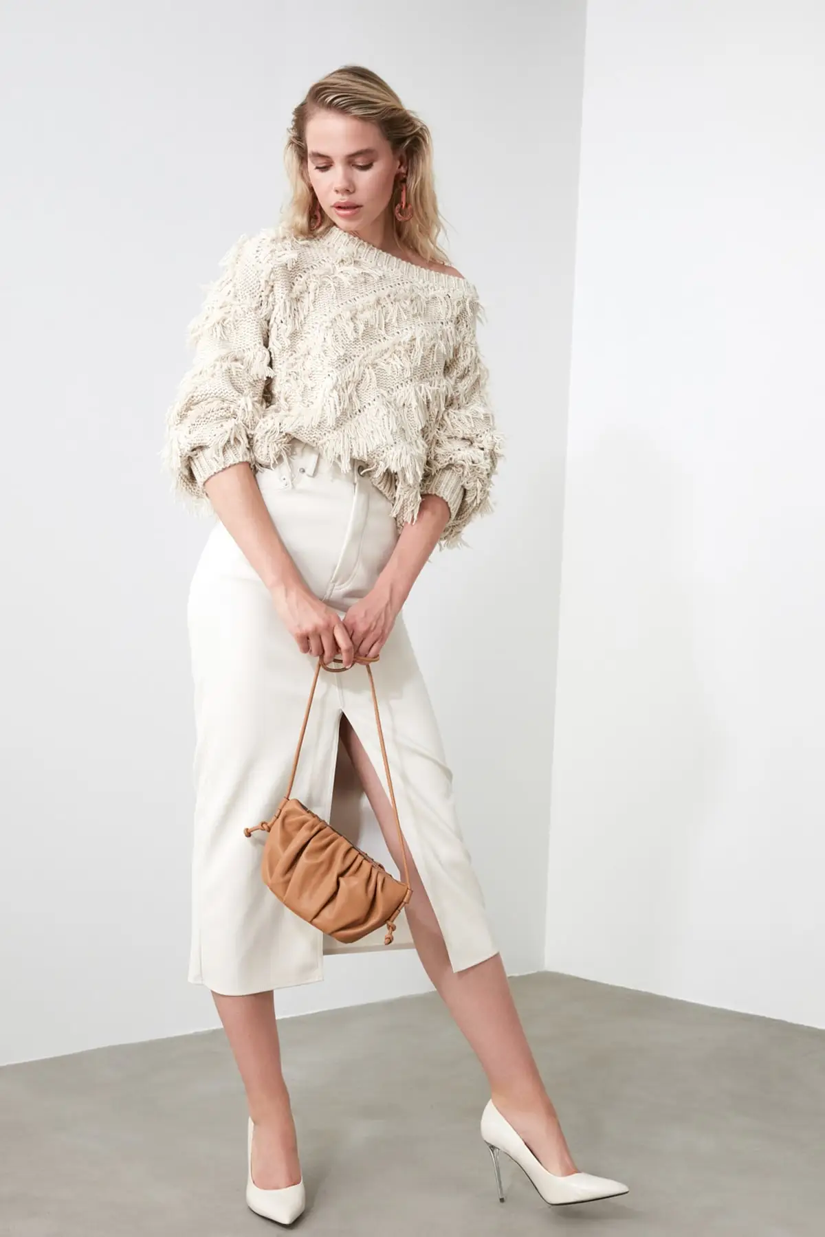 

Trendyol Fringed Knitwear Sweater TWOAW21KZ0270