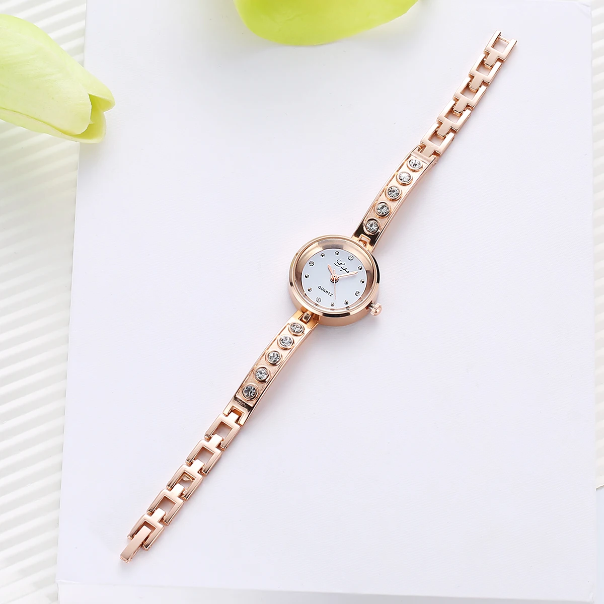 Элегантные женские часы из сплава Модные кварцевые наручные модные браслет Relogios