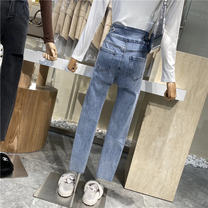 

Brand Original Design Skinny Knee Hole Three Button Stretch Slim Jeans 2021 New Side Pierce Nine Cent Pants