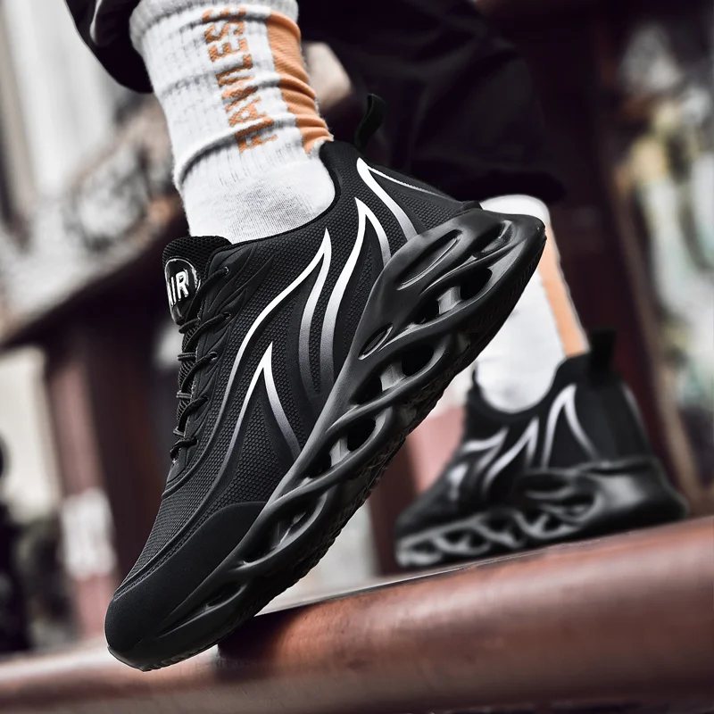 

2020 New Men Light Running Shoes High Quality Outdoor Sports Athletic Shoes for Men Sneakers Breathable Outdoor Sports Shoes