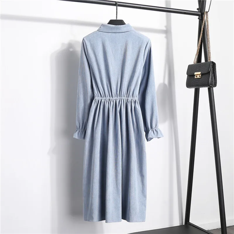 Женское вельветовое платье однотонное винтажное однобортное с поясом на резинке
