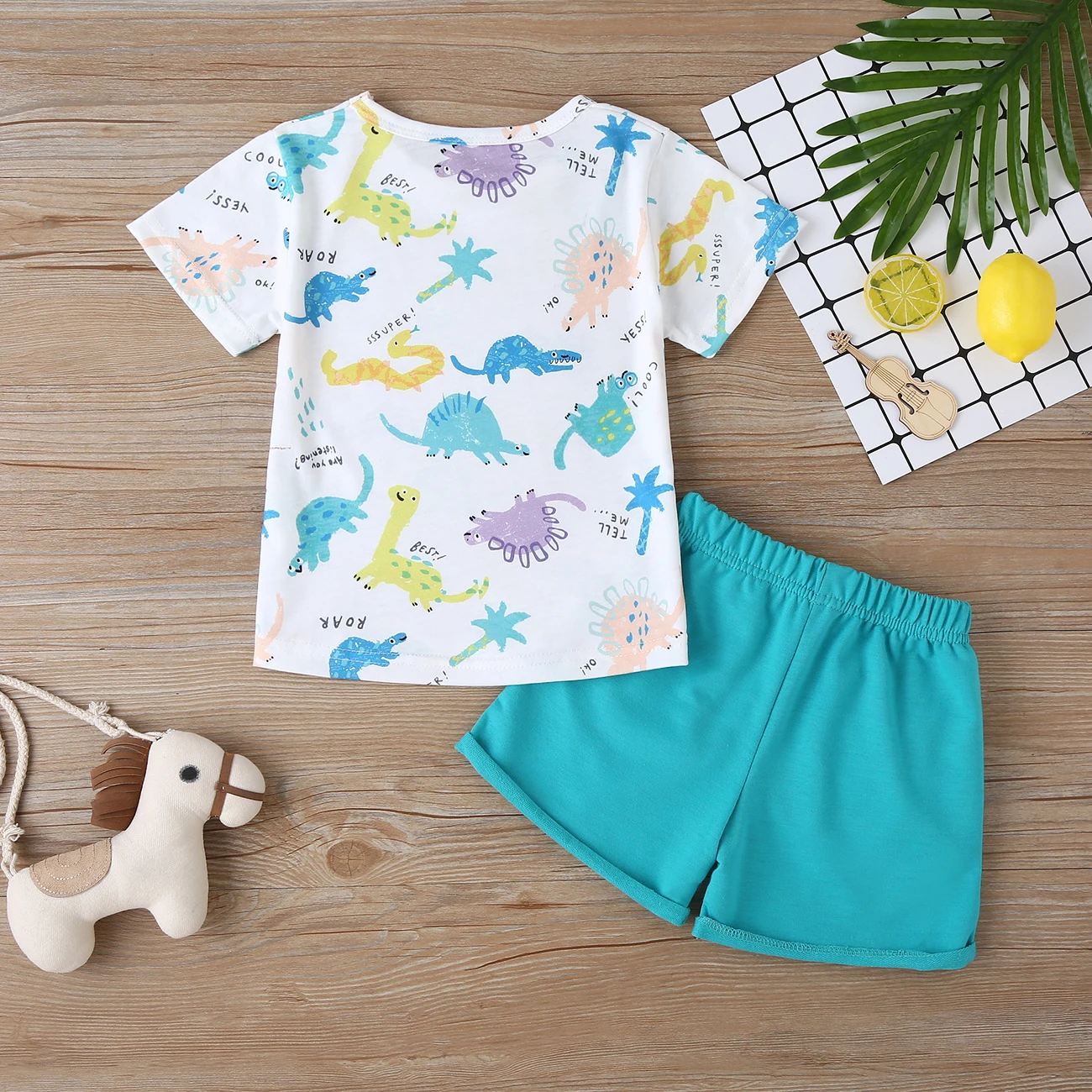 Комплект летней одежды из 2 предметов для маленьких мальчиков футболка с принтом