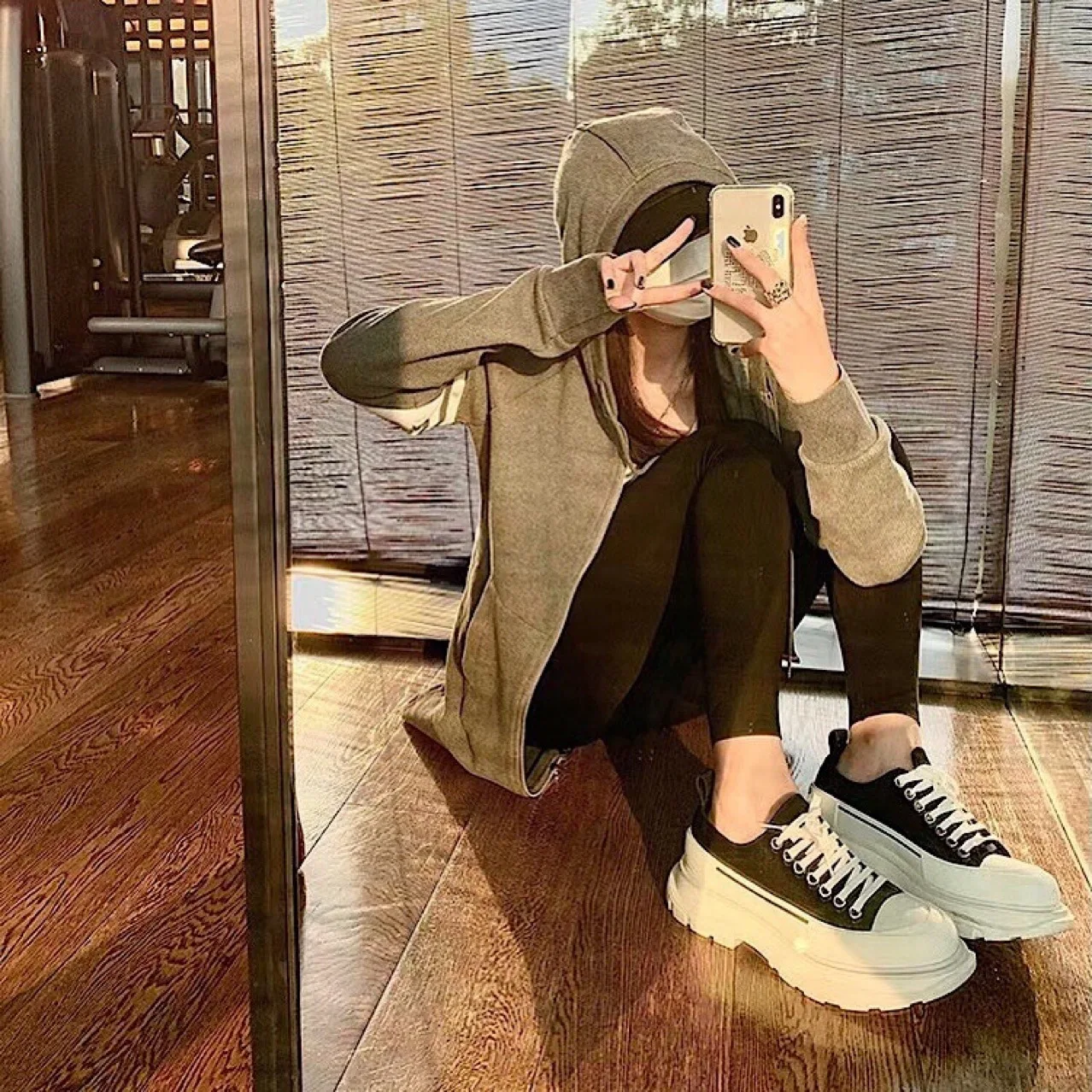 

2021 Spring and Autumn Internet Hot New Canvas Shoes White Shoes Women's Fashionable Shoes Casual Shoes