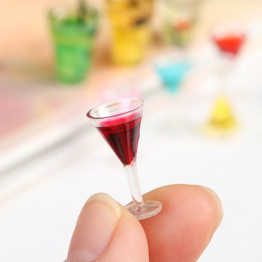 DIY Mini Cup Dollhouse Accessories Scene Model Lovely Miniature Fruit Tea Cocktail Glass Dolls House Decorations |